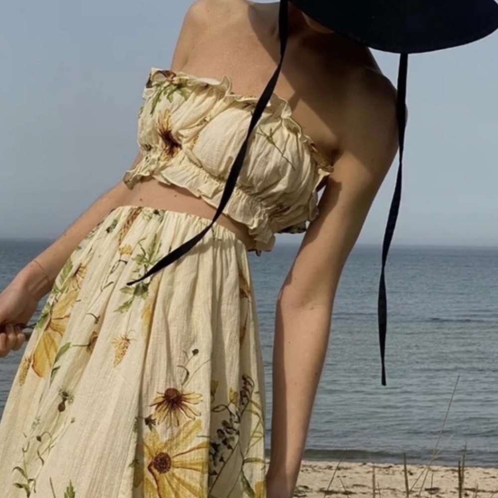 H&M Wildflower Draped Tube Top Gathered Cotton Floral Crop Blouse Trendy
